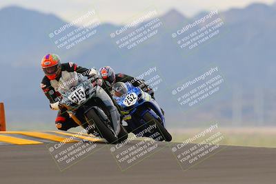 media/Sep-11-2022-SoCal Trackdays (Sun) [[81b7e951af]]/Turn 9 (930am)/